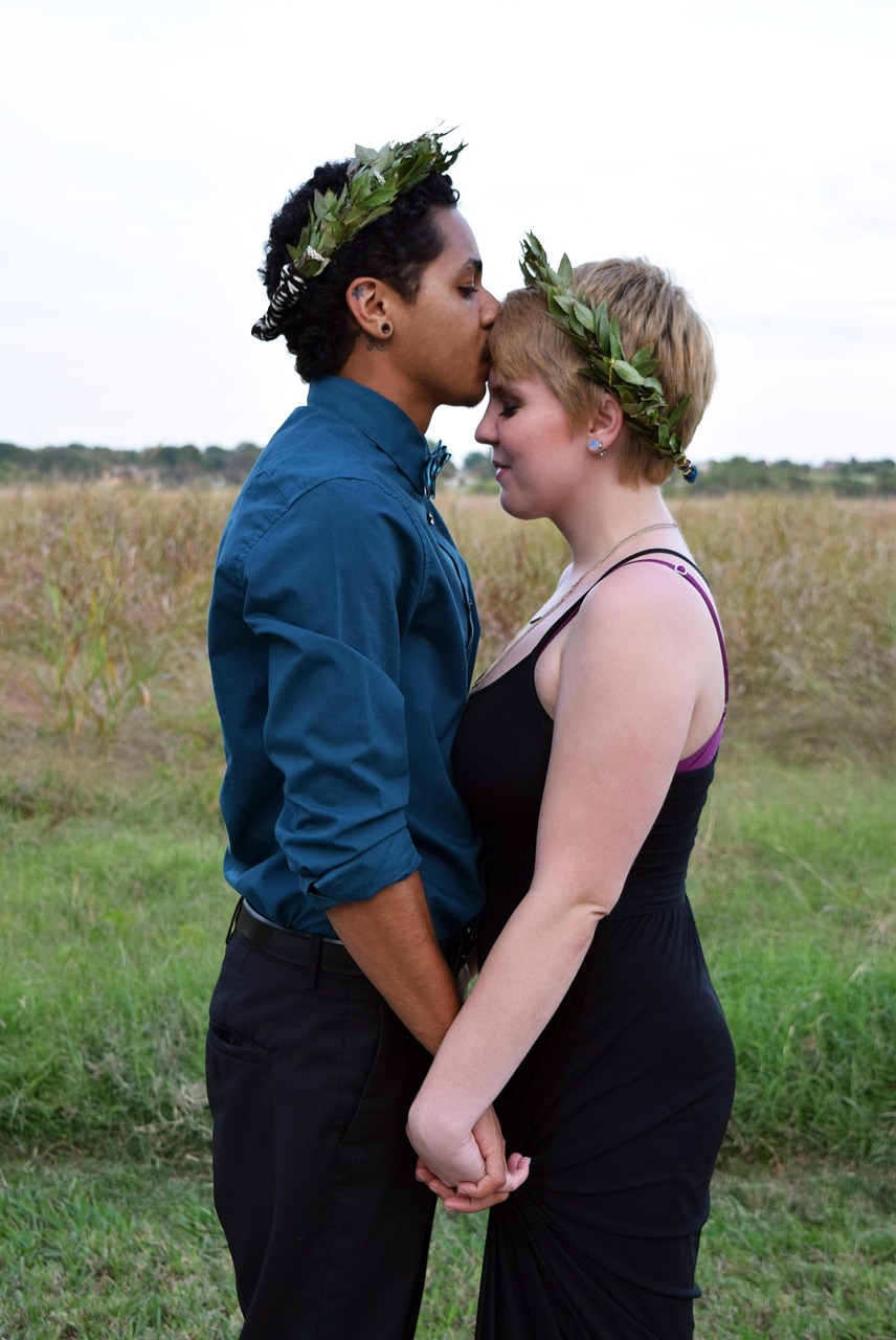 バツイチが結婚相談所と婚活サイトを選ぶ際の口コミはどちらが参考になる？